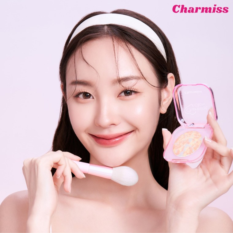 Charming Glow Powder Brush-03