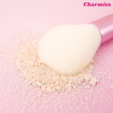 Charming Glow Powder Brush-04