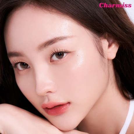 Charmiss Charming Glow Airy Cushion SPF50+ PA++++-05